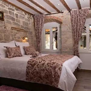 In Diocletian Palace Apartment